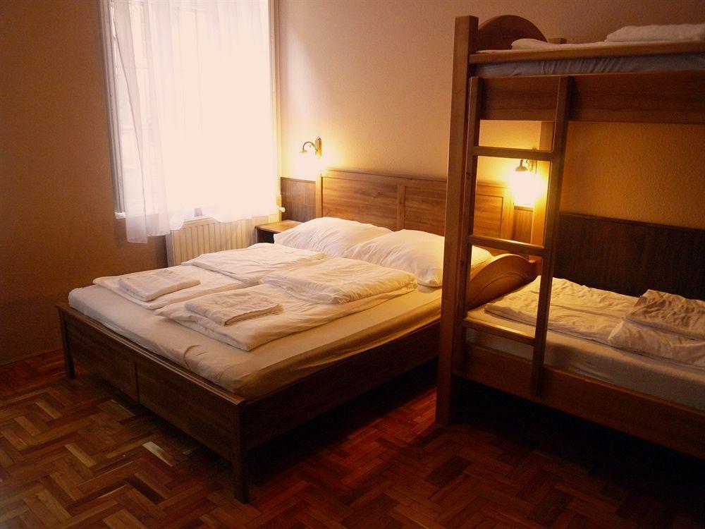 Corvin Point Rooms And Apartments Budapest Eksteriør bilde