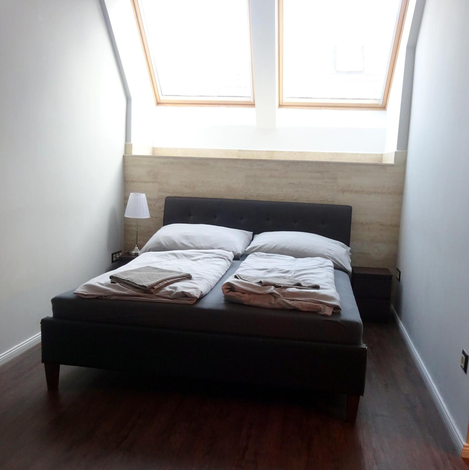 Corvin Point Rooms And Apartments Budapest Eksteriør bilde