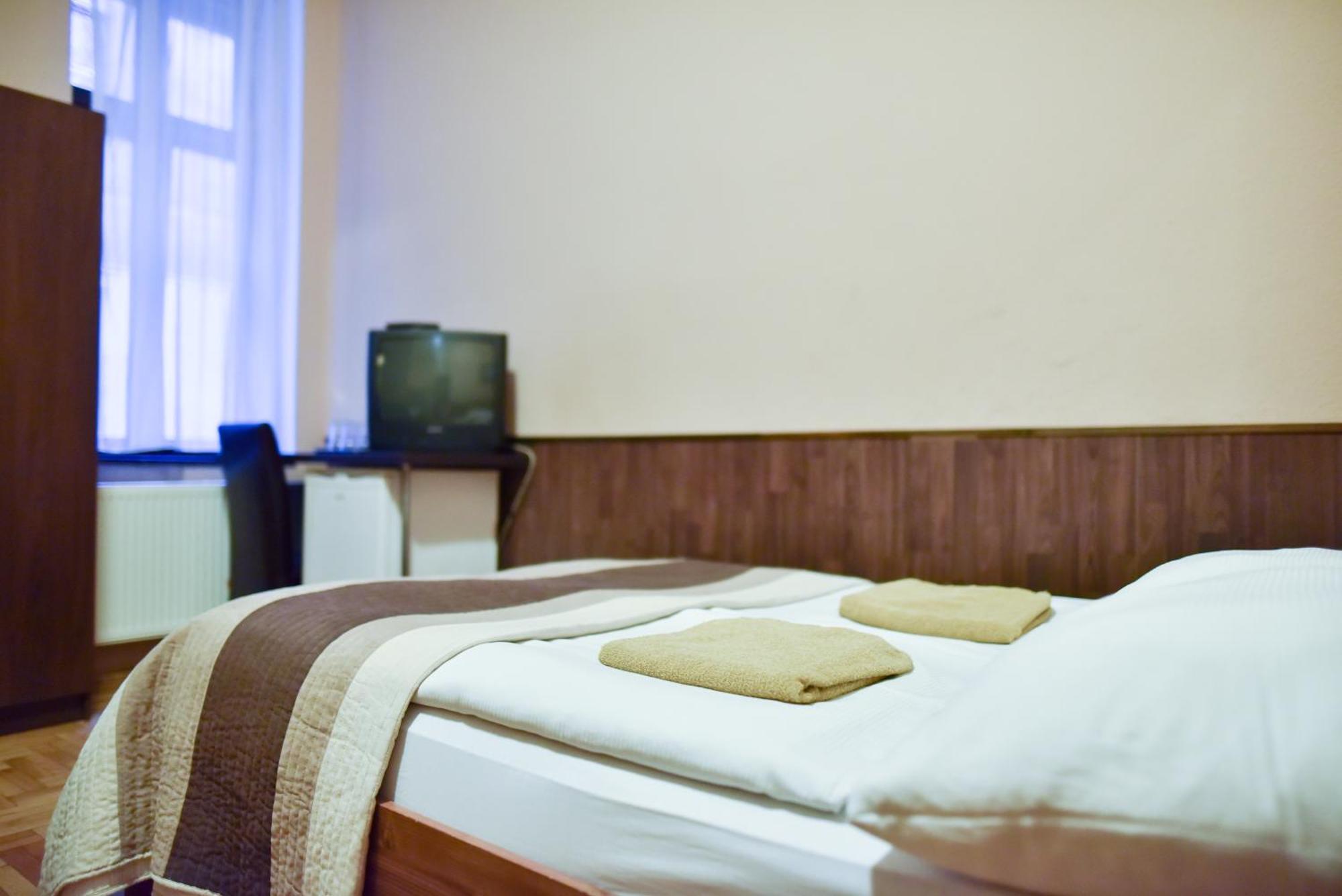 Corvin Point Rooms And Apartments Budapest Eksteriør bilde